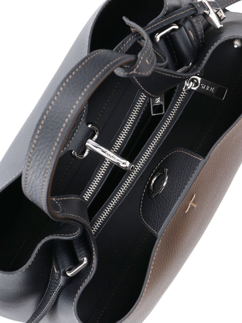 Tod's Minimalist Black Bag With Structured Silhouette And Smooth Texture