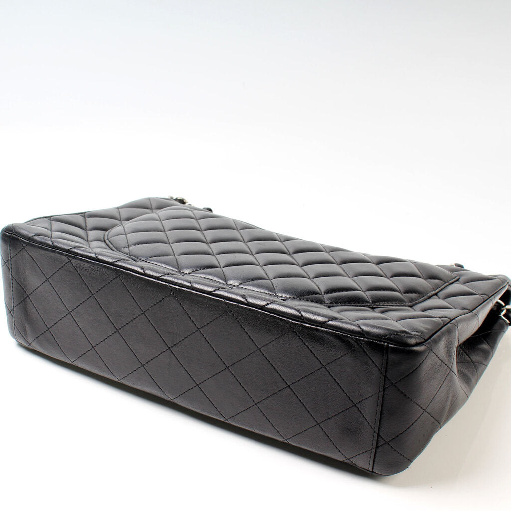 Classic Flap Maxi Lambskin 13M