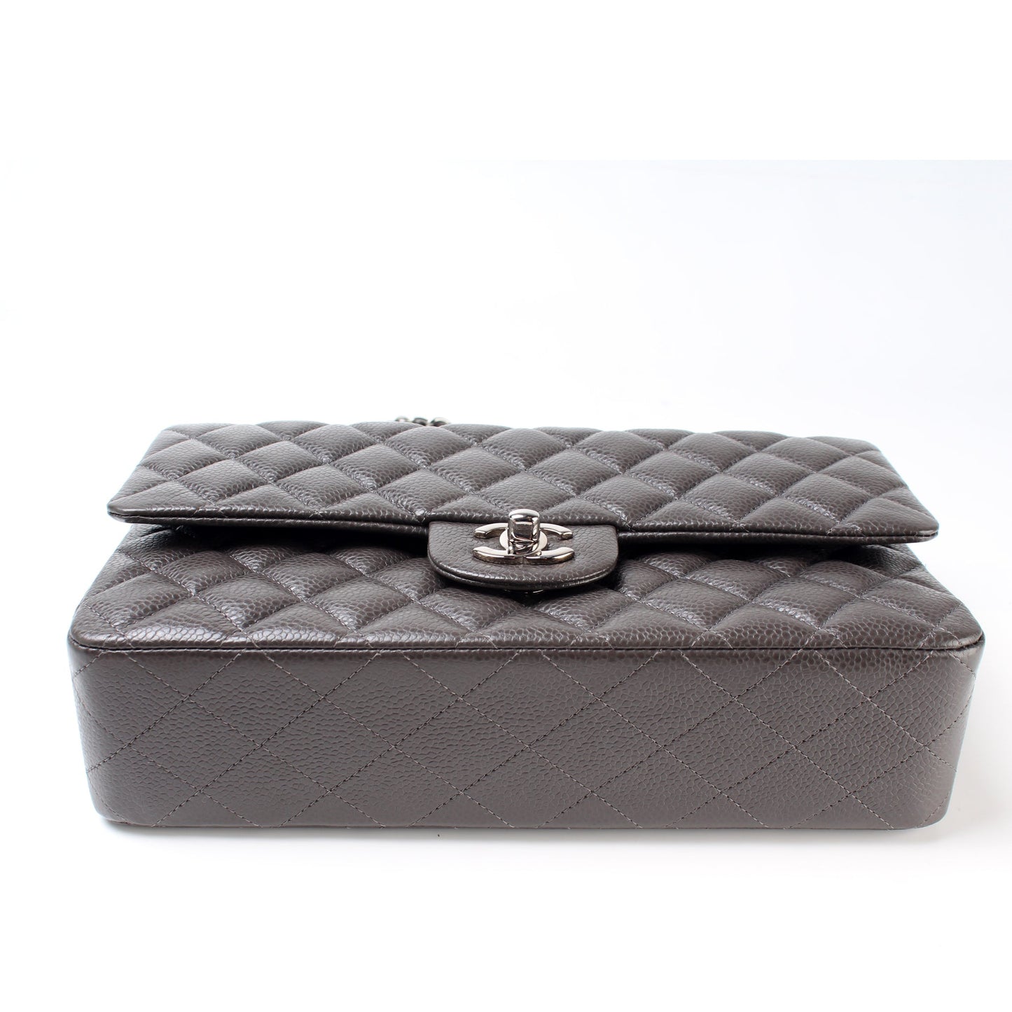 Classic Flap Medium Caviar 16M