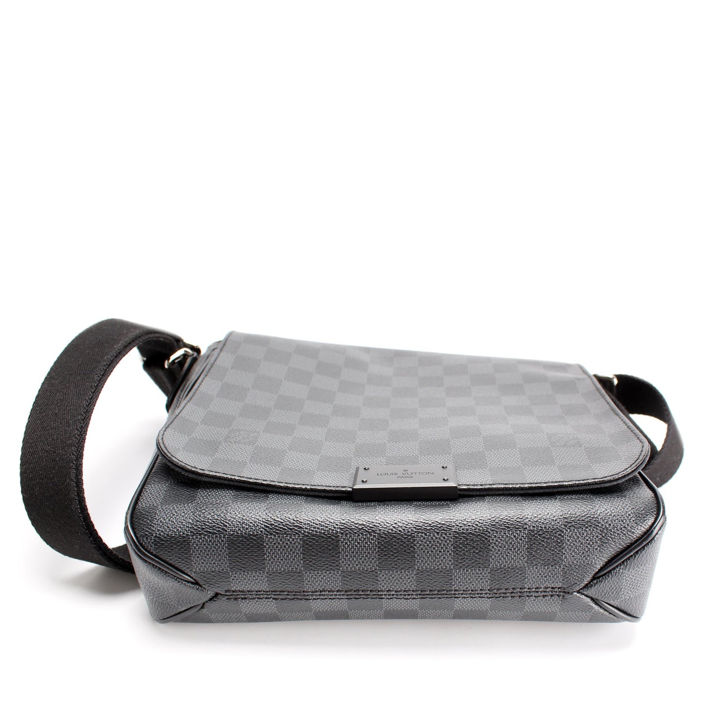District PM Damier Graphite