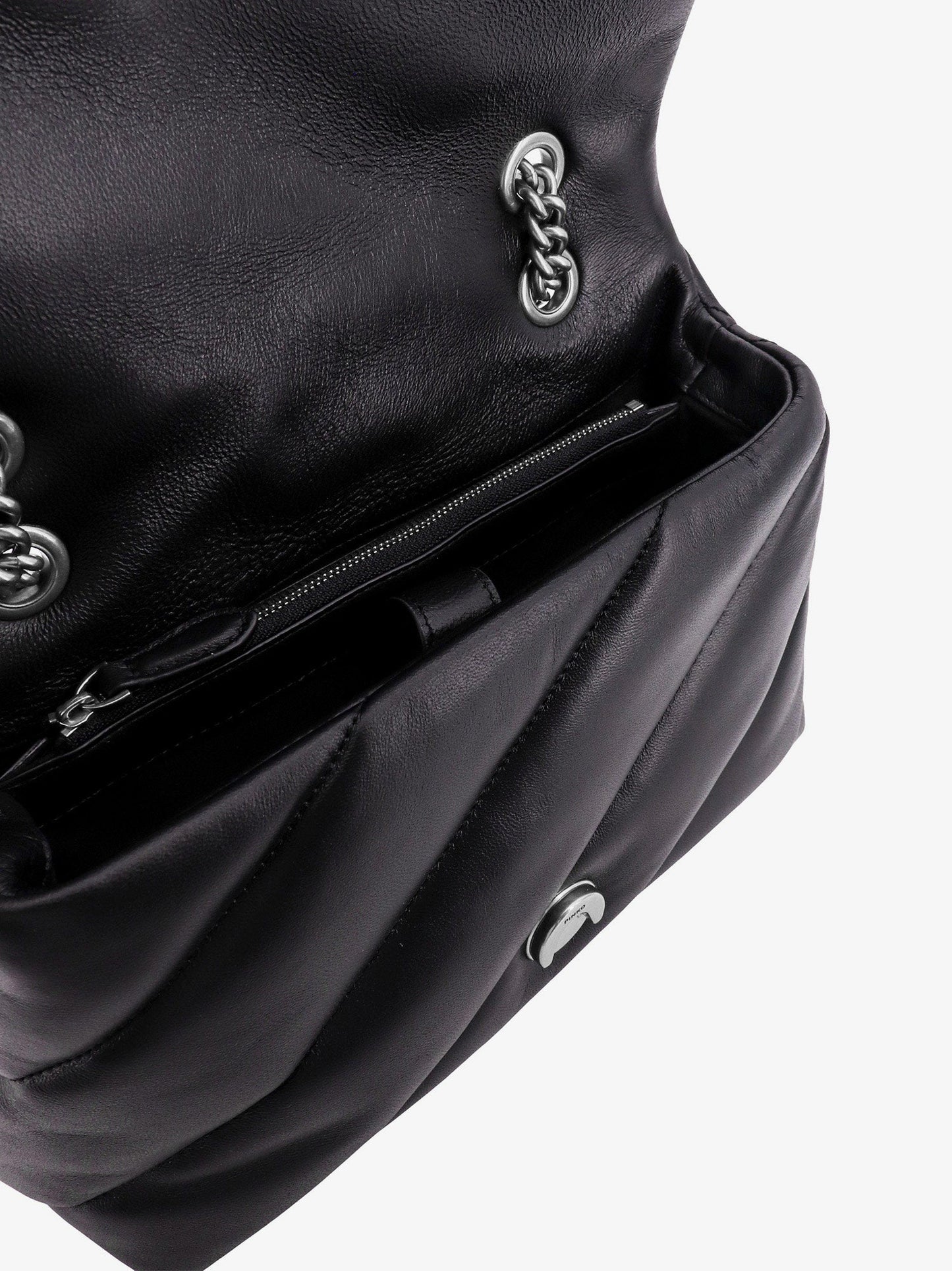 Matelassé leather shoulder bag