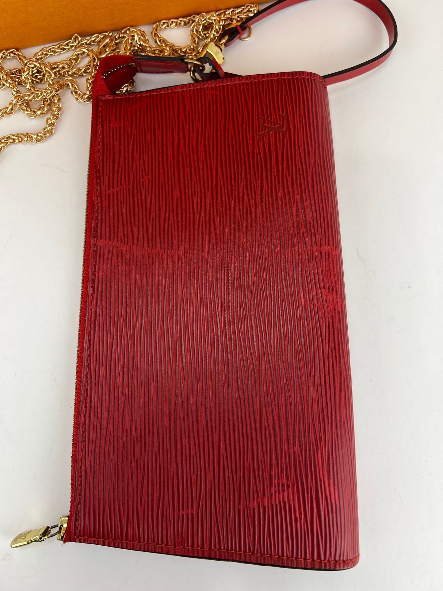 Louis Vuitton Epi 24 Pochette