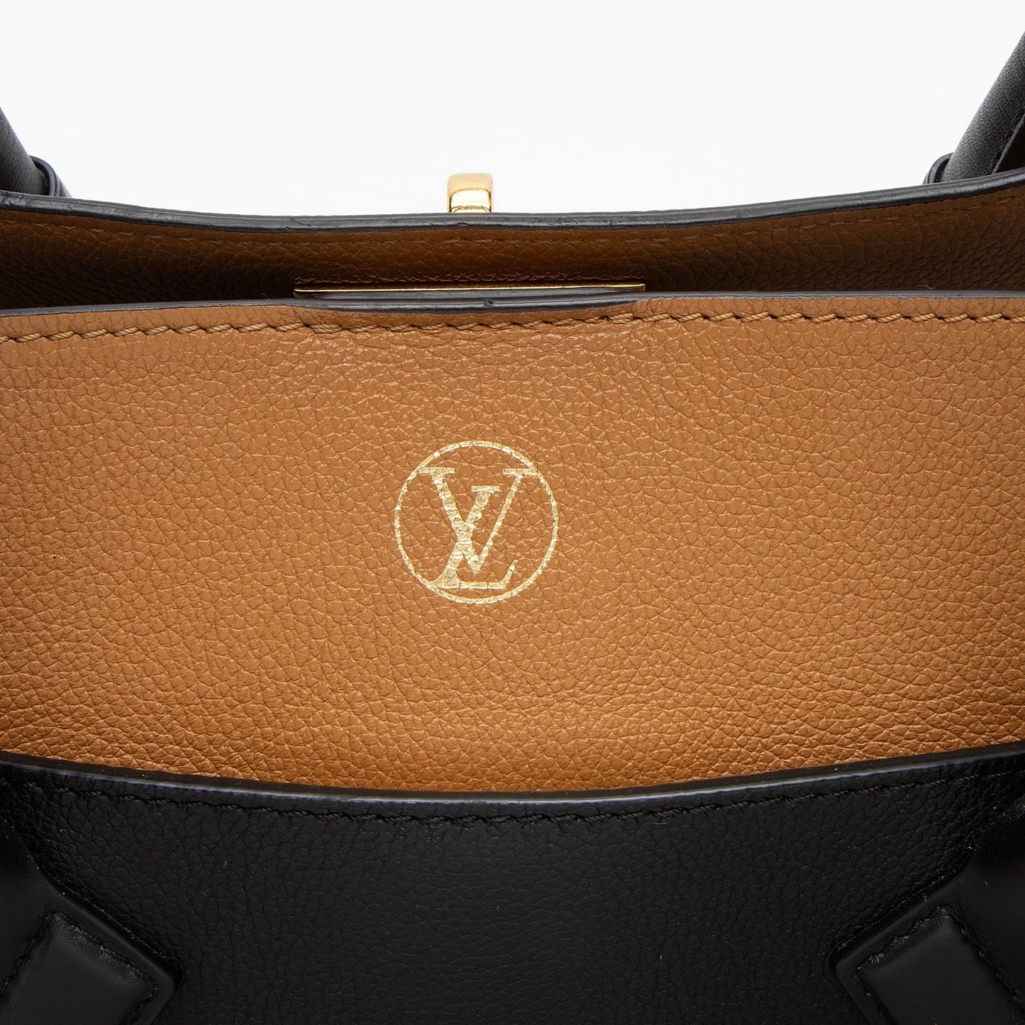 Louis Vuitton Calfskin Monogram Canvas On My Side MM Tote (SHF-vj1OwL)