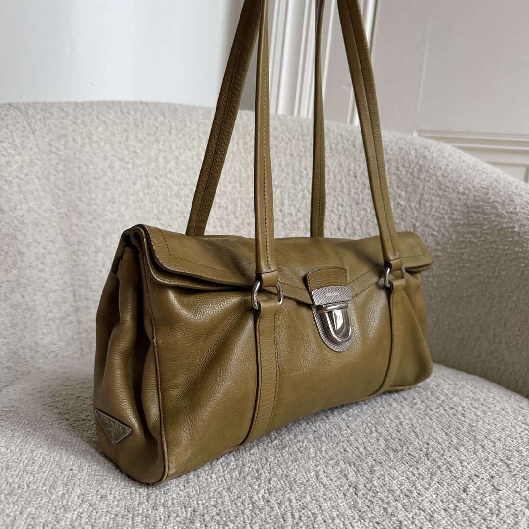 Prada Vitello Easy Leather Green Shoulder Bag