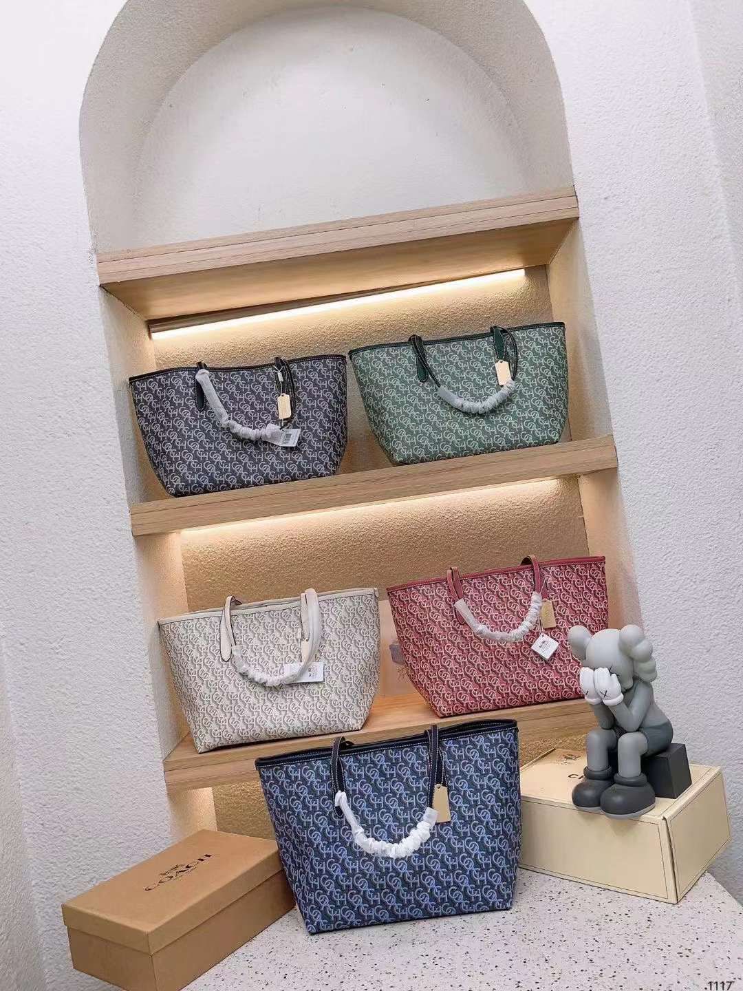 C-O-A-C-H Tote Women Bag β Master Quality Edition (Green)