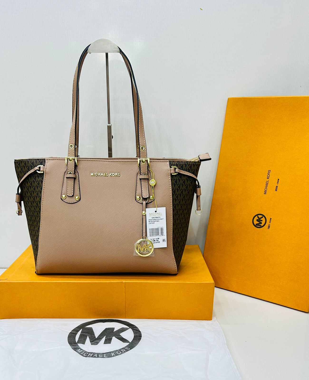 M-I-C-H-A-E-L K-O-R-S Women Bag β AAA Master Quality Edition (Brown/Beige)