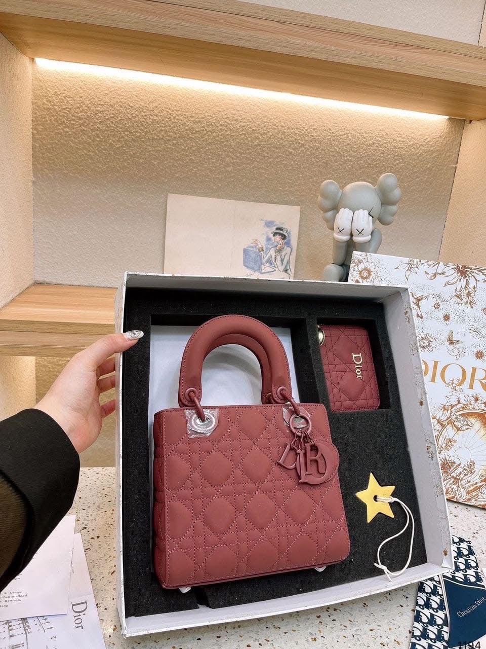 C-H-R-I-S-T-I-A-N L-A-D-Y D-I-O-R Gift Box Set โ Premium Edition (Red)