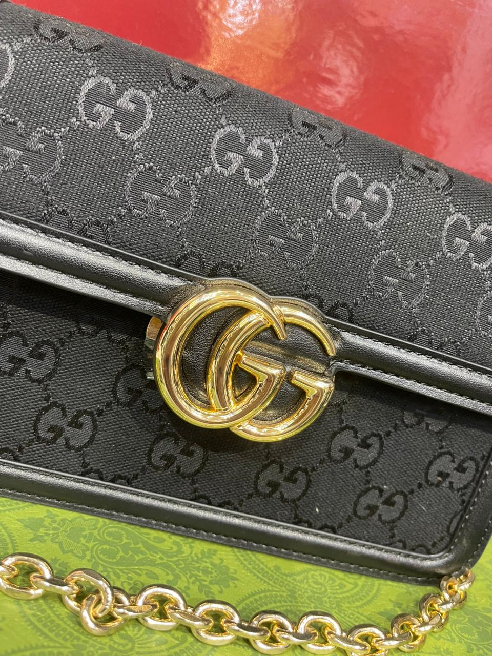 G-U-C-C-I Go Small Shoulder Women Bag β Signature Edition (Black)