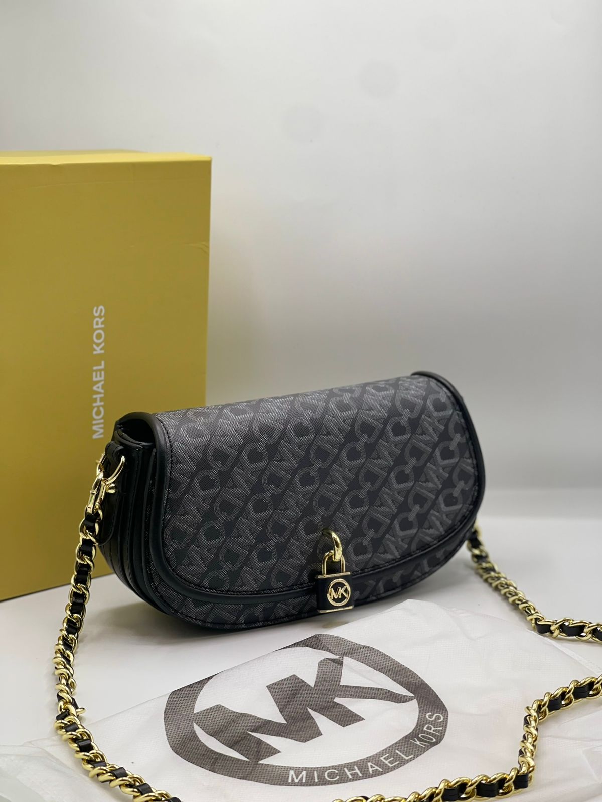 M-I-C-H-A-E-L K-O-R-S Crossbody Women Bag β Classic Edition (Black)