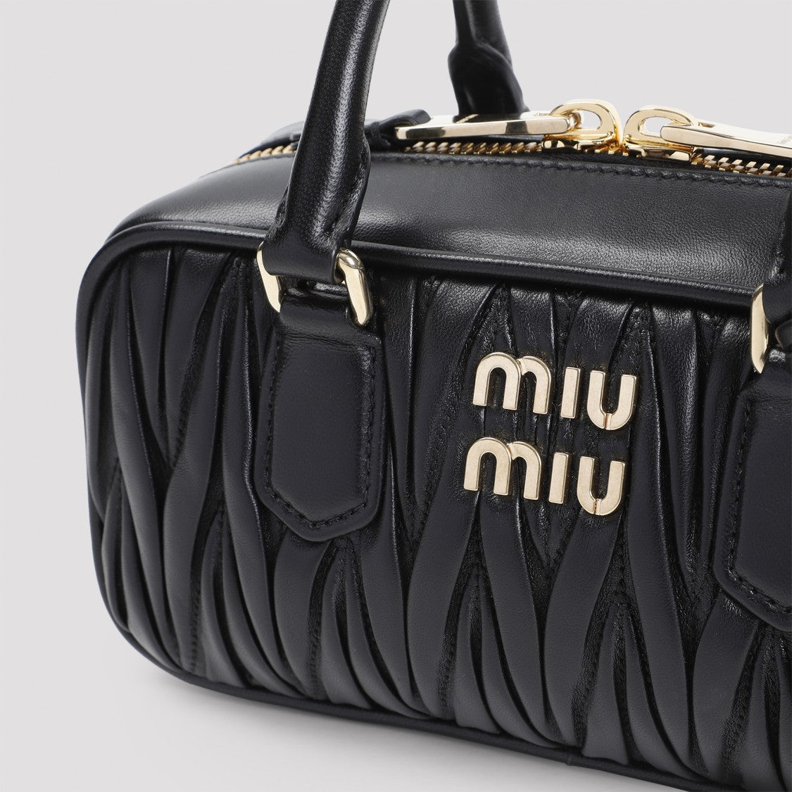 Miu Miu Matelassãƒæ’ƀ™Ãƒâ€Šã‚© Leather Handbag
