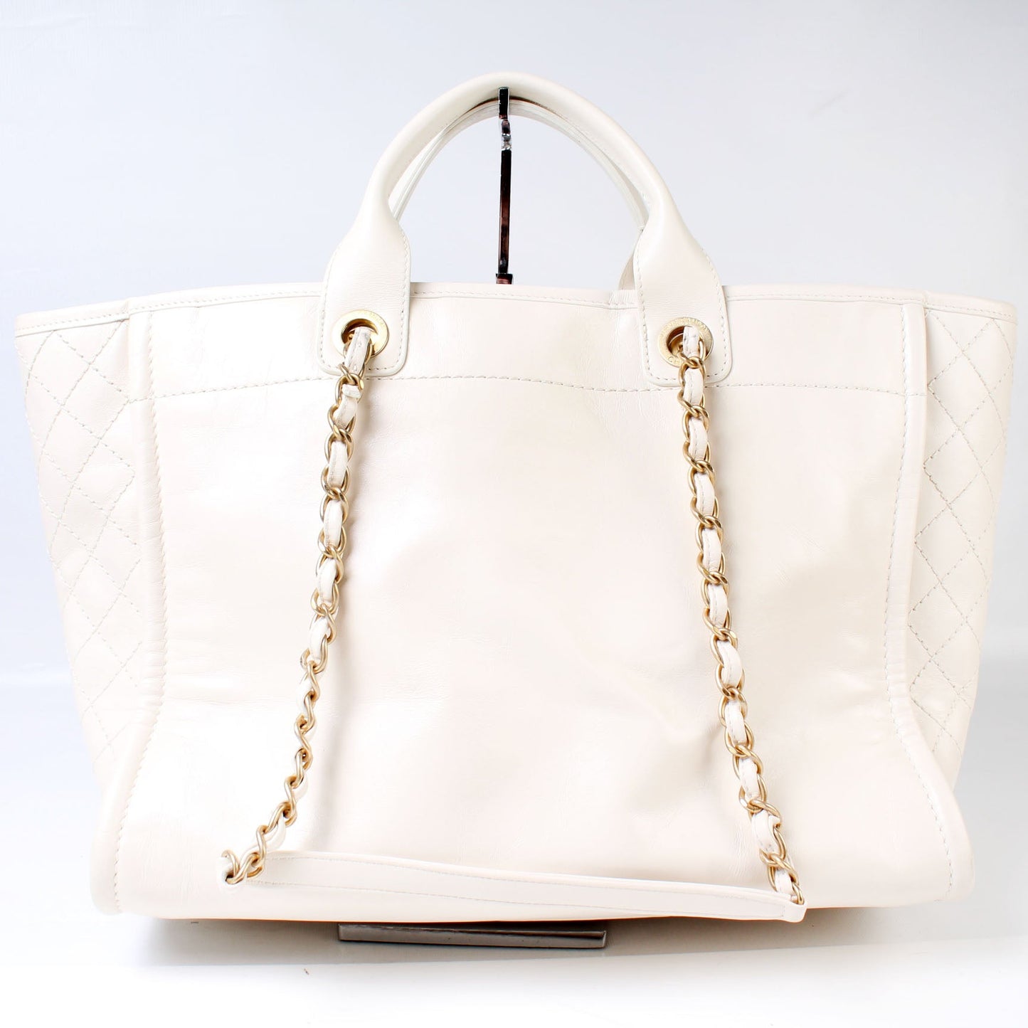Deauville Charms Leather Medium