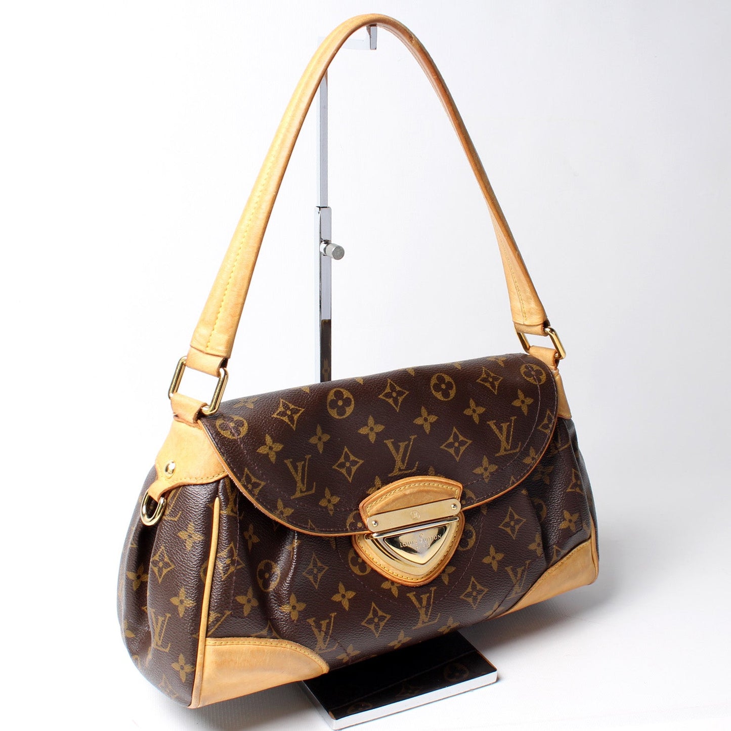 Beverly MM Monogram