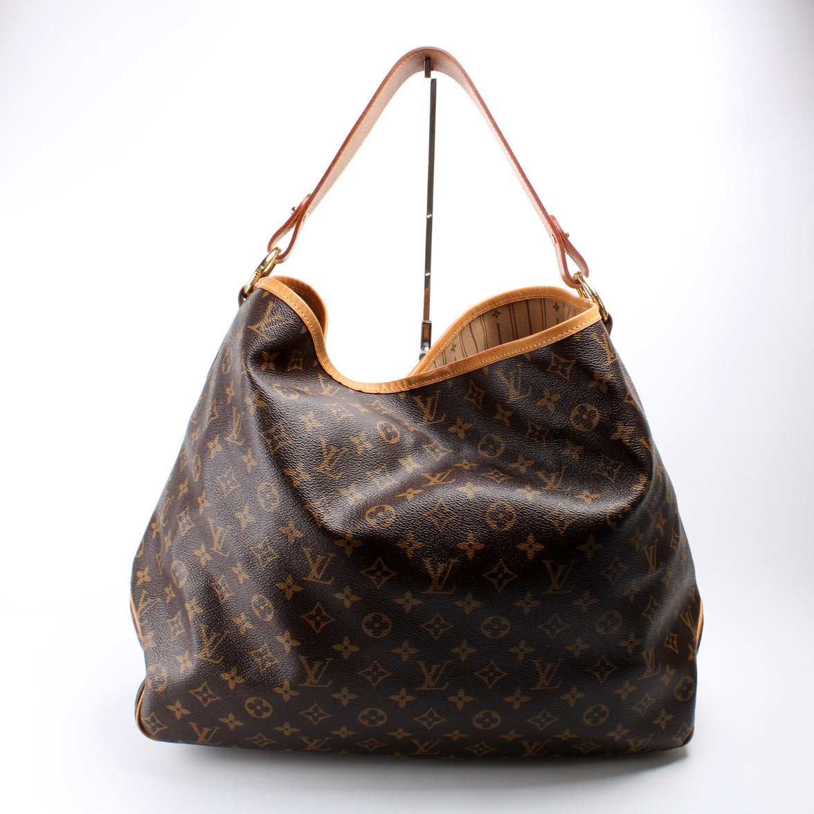 Delightful PM Monogram