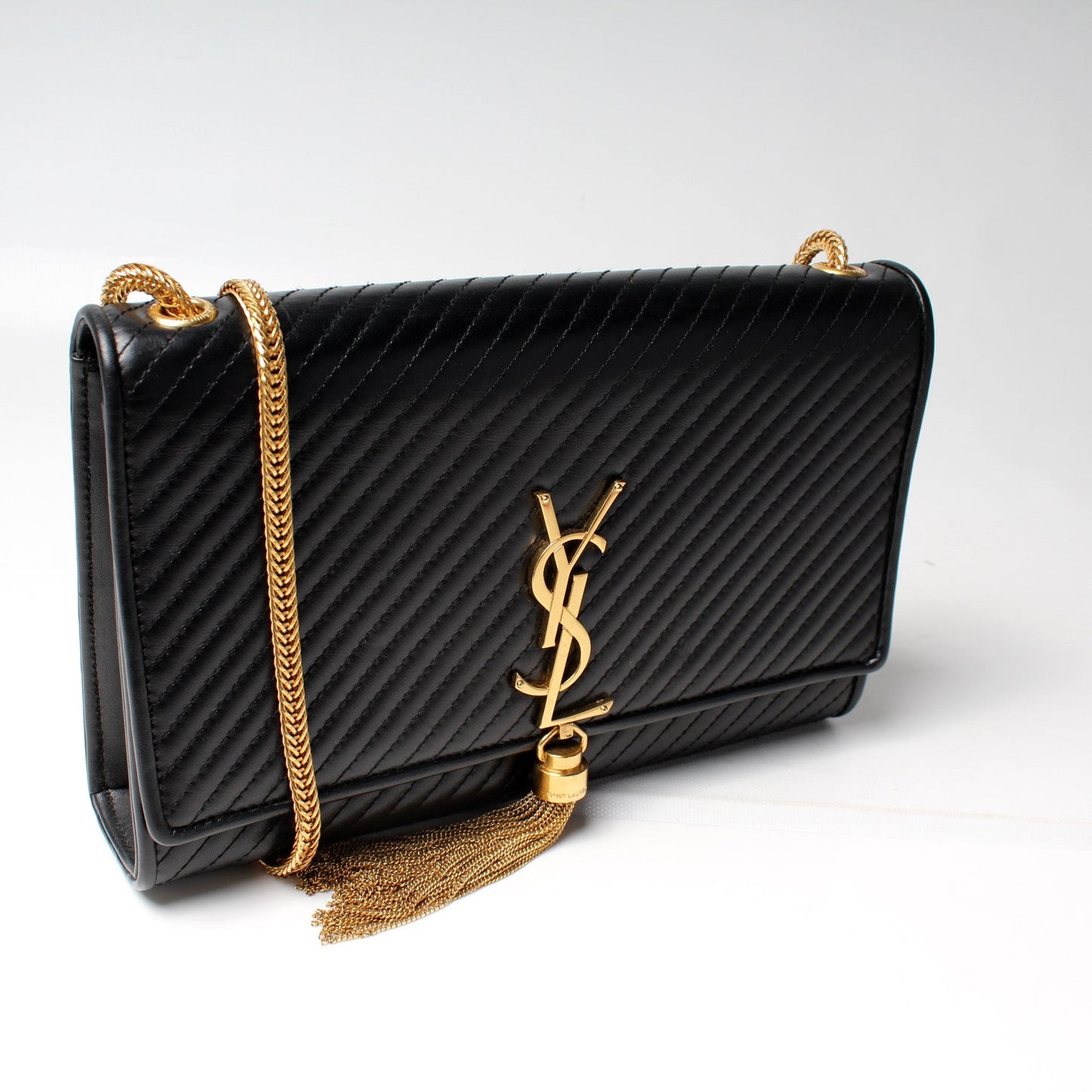 Cassandre Medium Tassel 332640