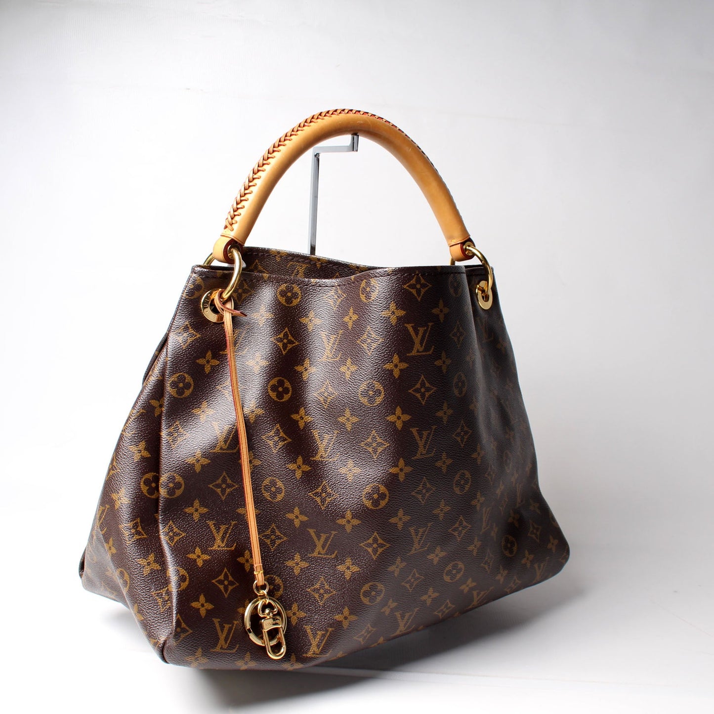 Artsy MM Monogram