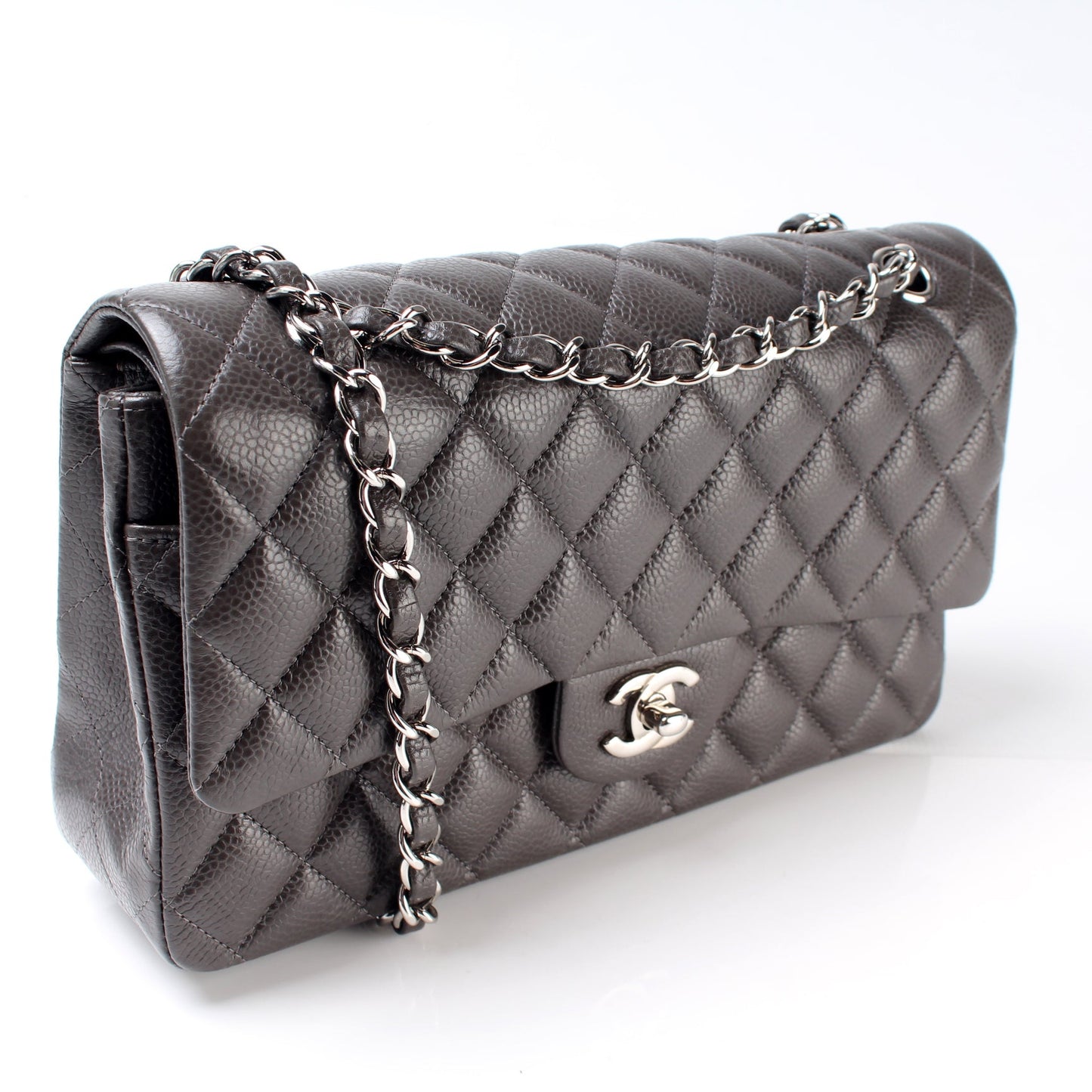 Classic Flap Medium Caviar 16M