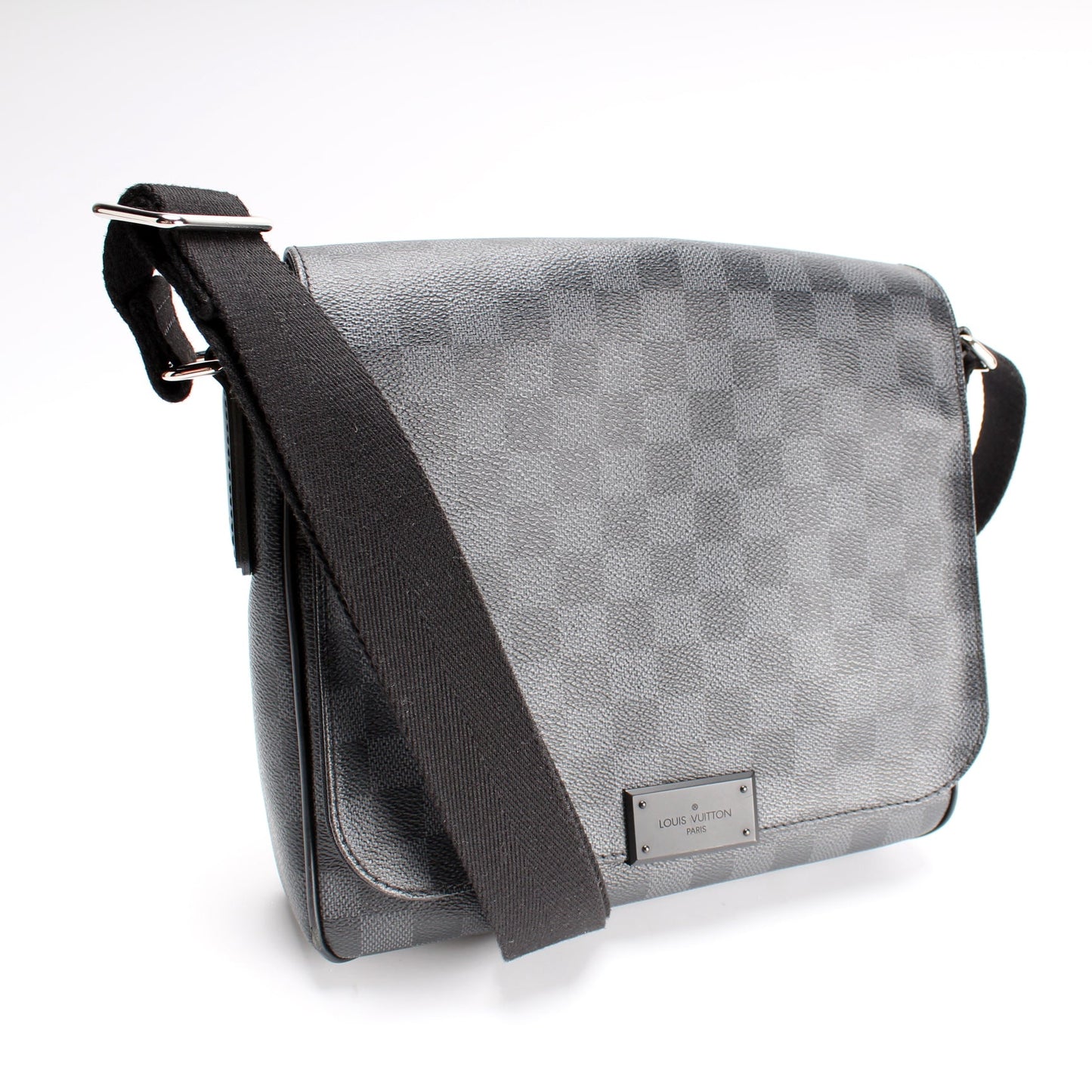 District PM Damier Graphite