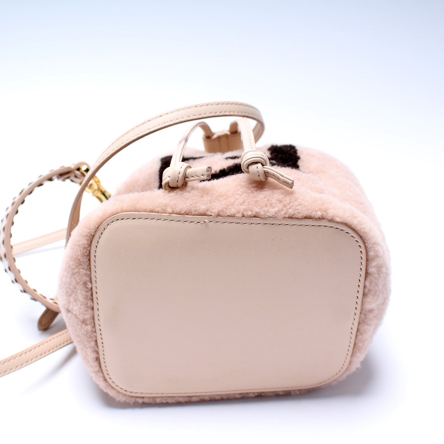 8BS010 Mini Mon Tresor Bucket FF Shearling