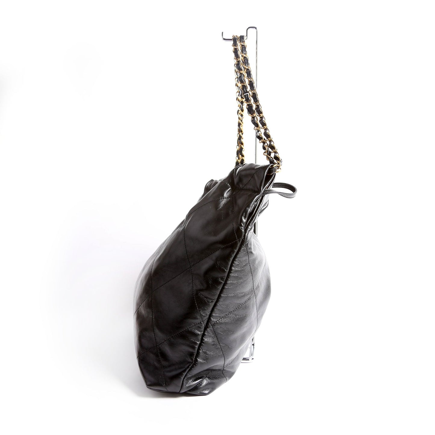 Chanel 22 Quilted Medium Hobo RFID Black