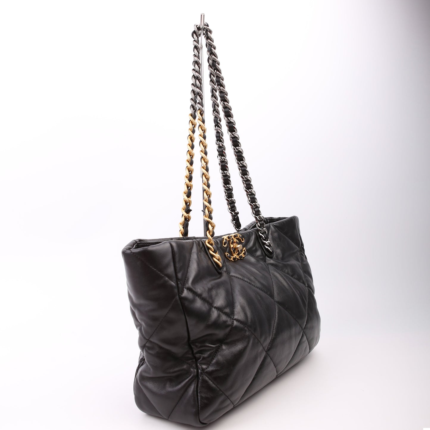 Chanel 19 Quilted Goatskin E/W Shopping Tote Black