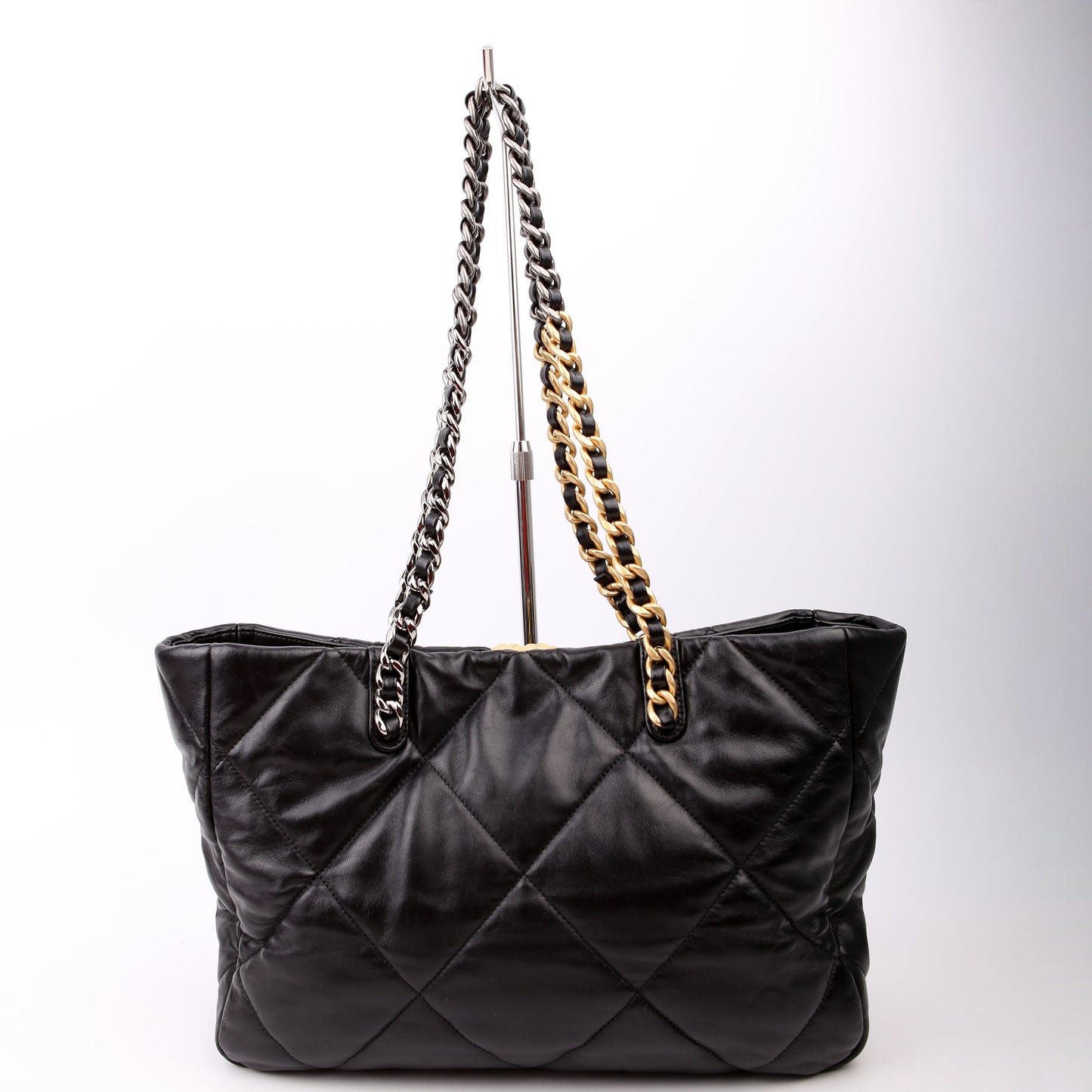 Chanel 19 Quilted Goatskin E/W Shopping Tote Black