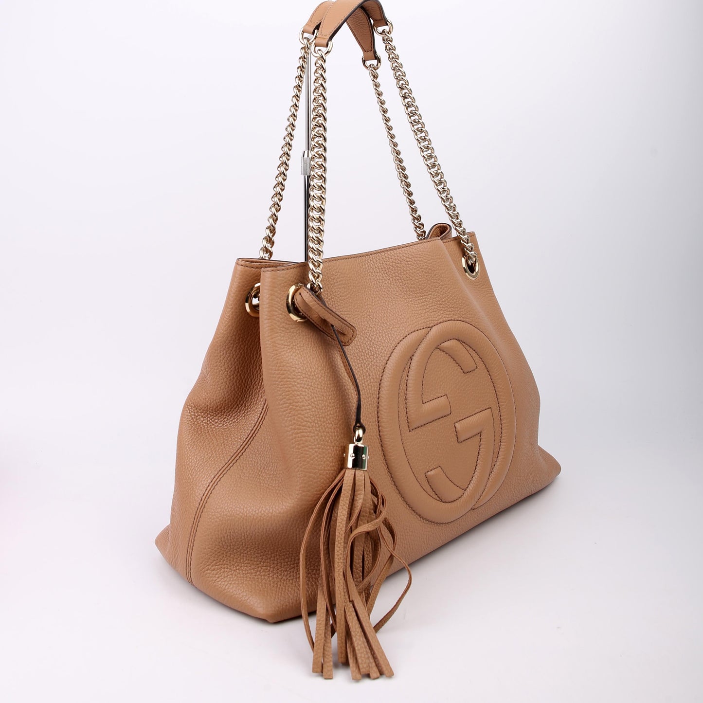 536196 Soho Chain Tote Newer Tan