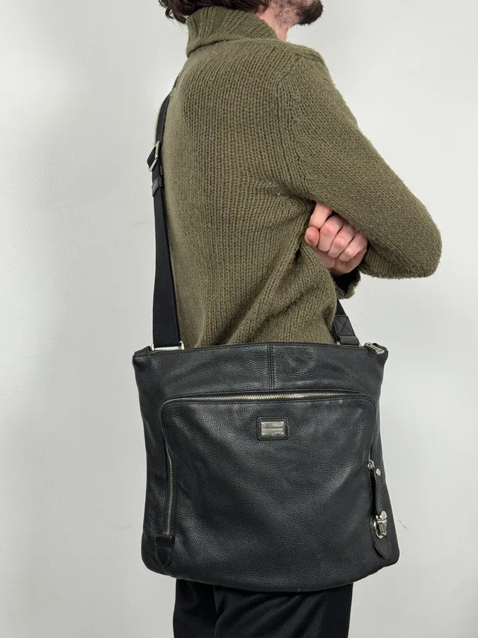2000s Dolce & Gabbana Black Leather Shoulder Bag