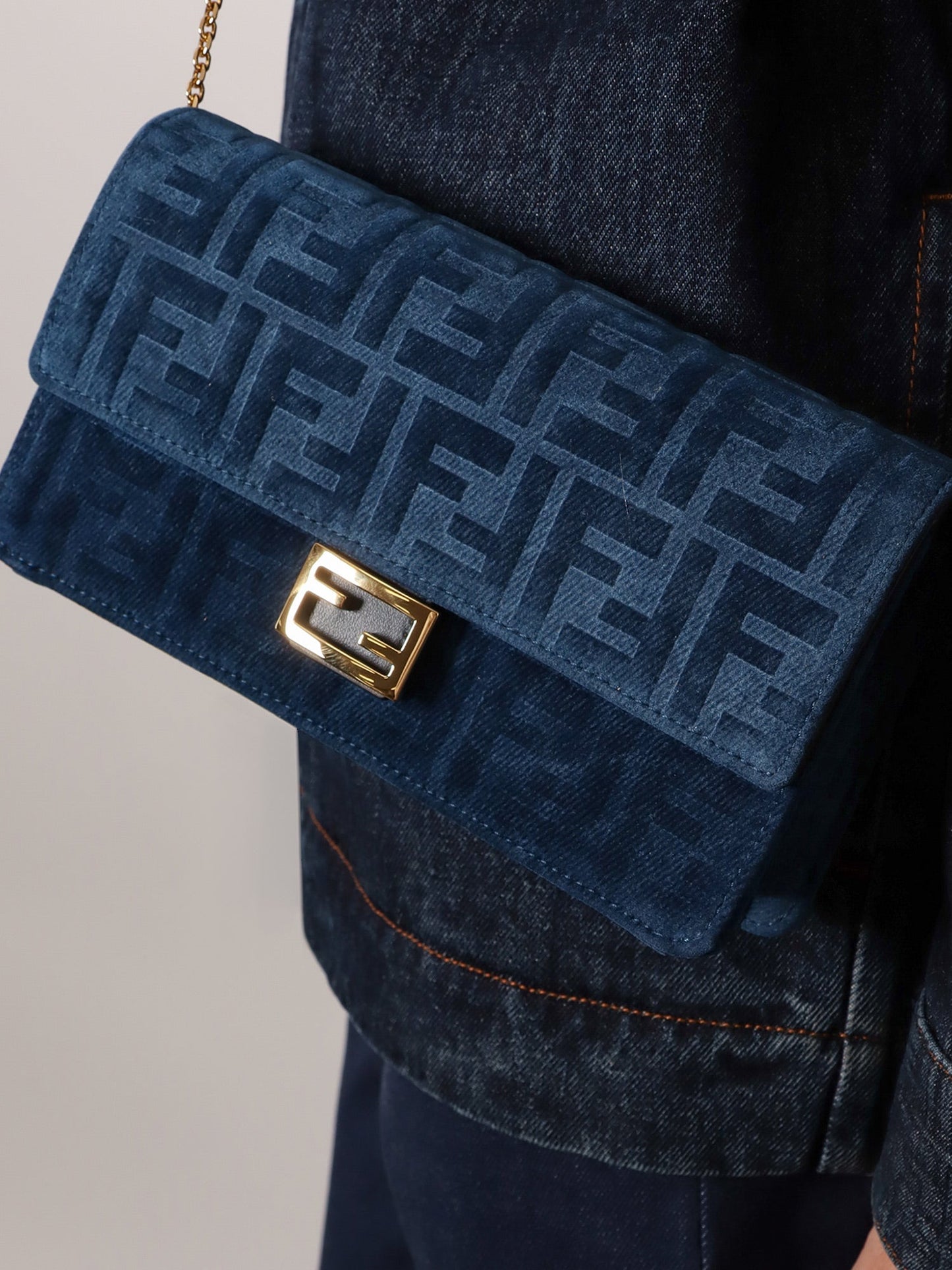 Wallet On Chain Baguette shoulder bag in denim-effect FF corduroy