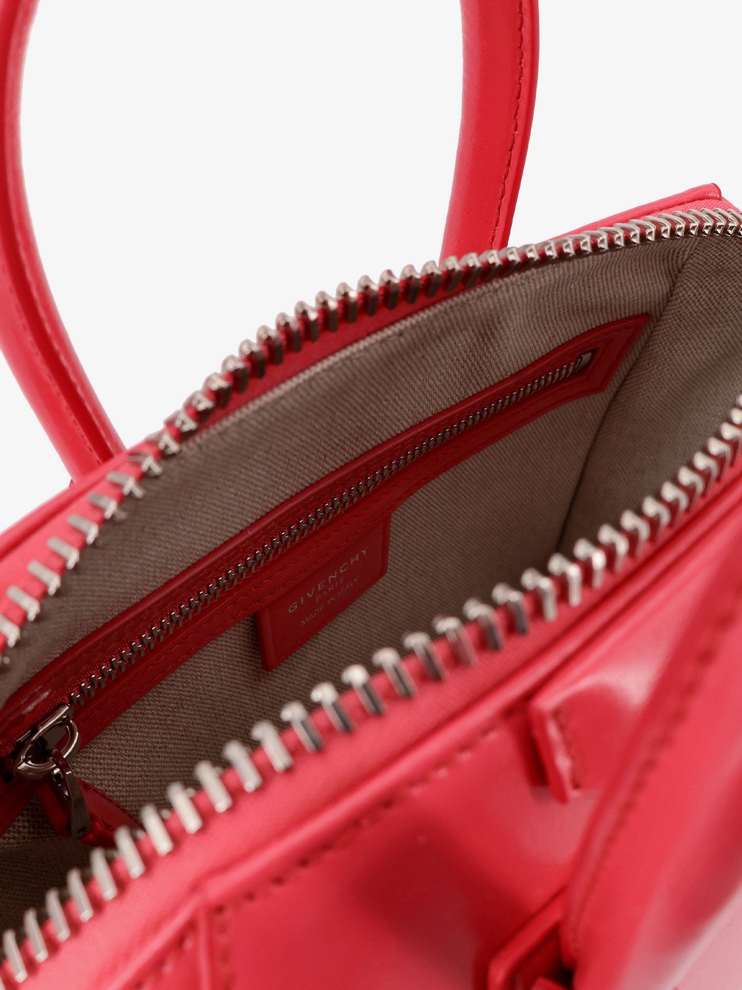 Antigona Mini leather crossbody bag