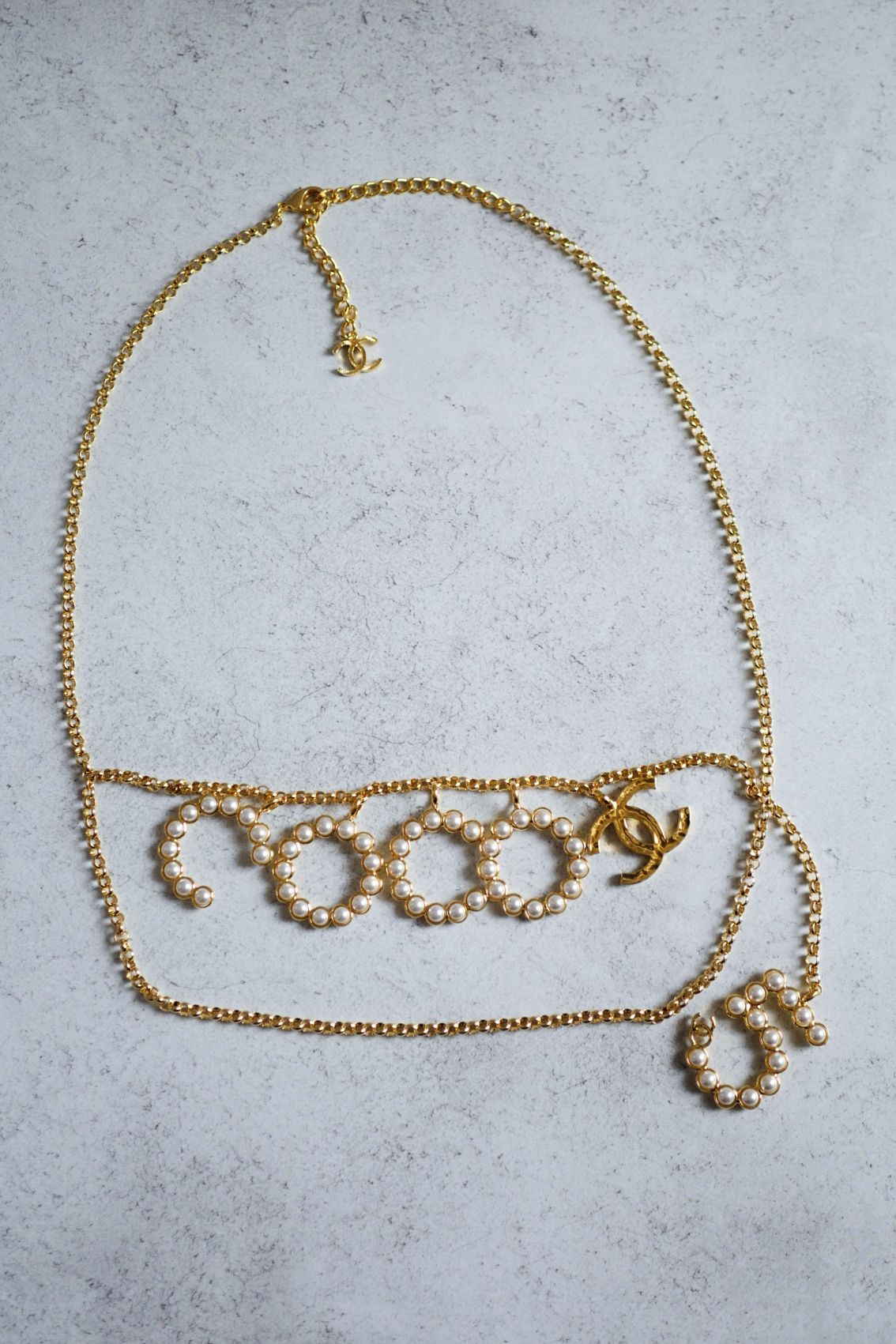 BNIB Chanel 24S Chain Belt with COCO & No 5 Pendant in Gold & Pearly White 85