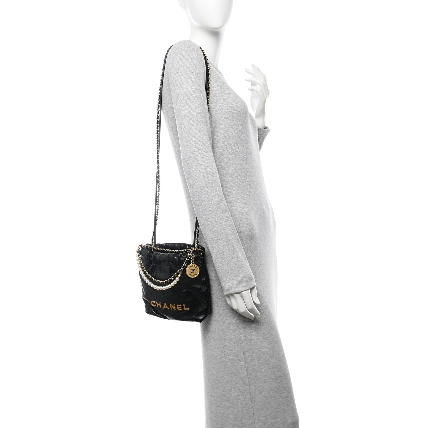 Shiny Crumpled Calfskin Quilted Pearl Mini Chanel 22 Black