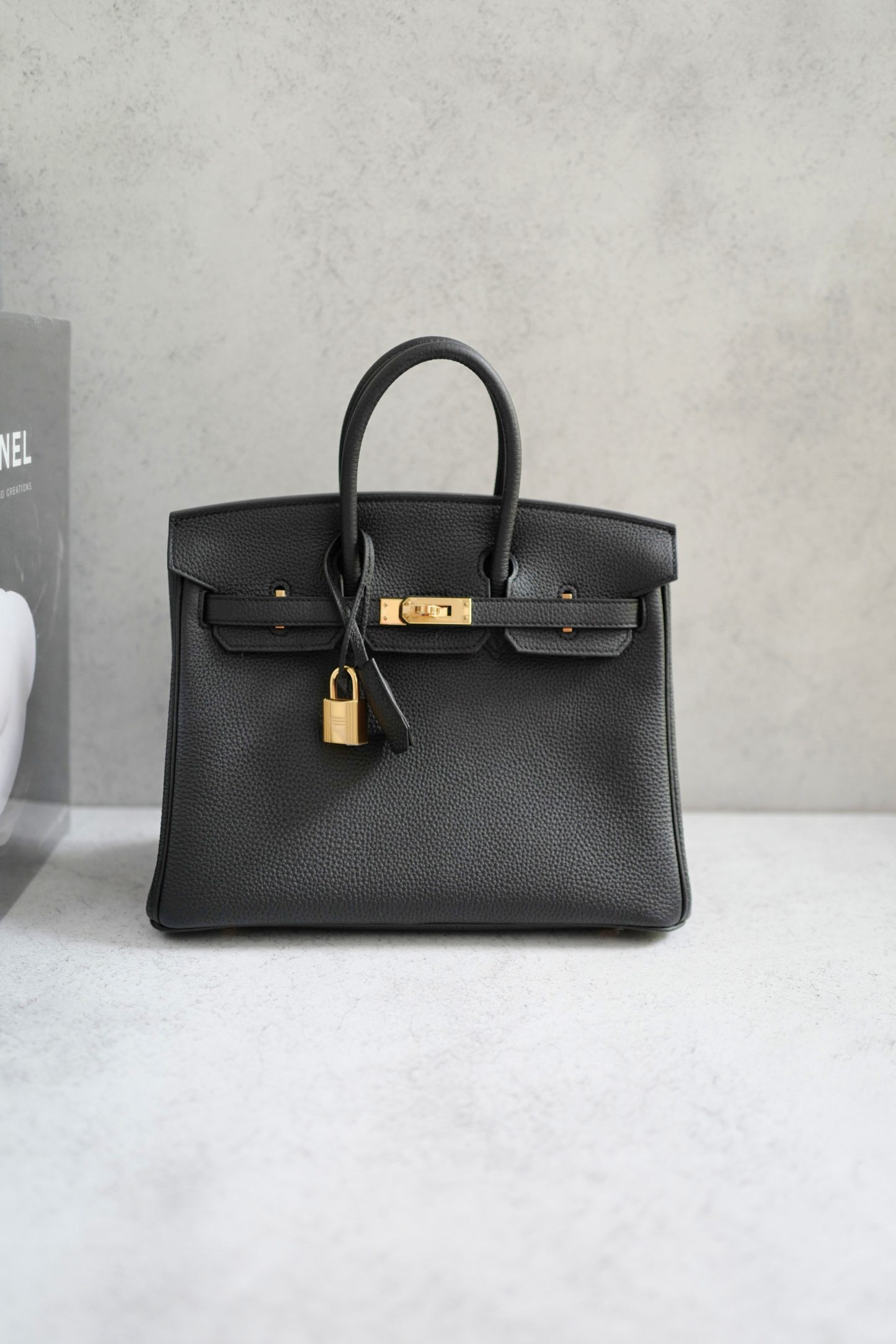 BNIB Hermes Birkin 25 Noir Black Togo Gold Hardware