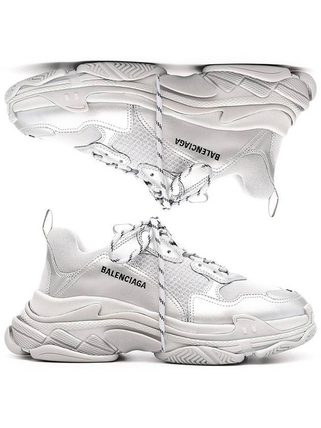 Luxury Balenciaga Trending 2025 Triple S Low Top Sneakers Silver Metallic