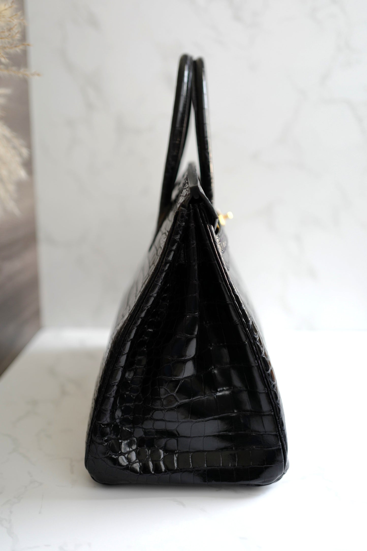 Hermès Birkin 35 Black Shiny Porosus Crocodile Gold HW #D Preowned Condition