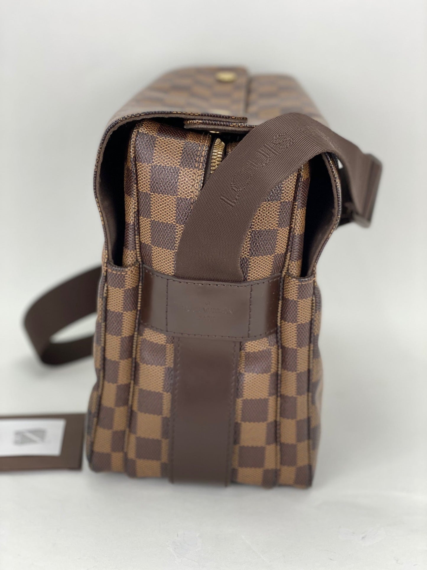 Louis Vuitton Naviglio Damier Ebene Messenger Bag