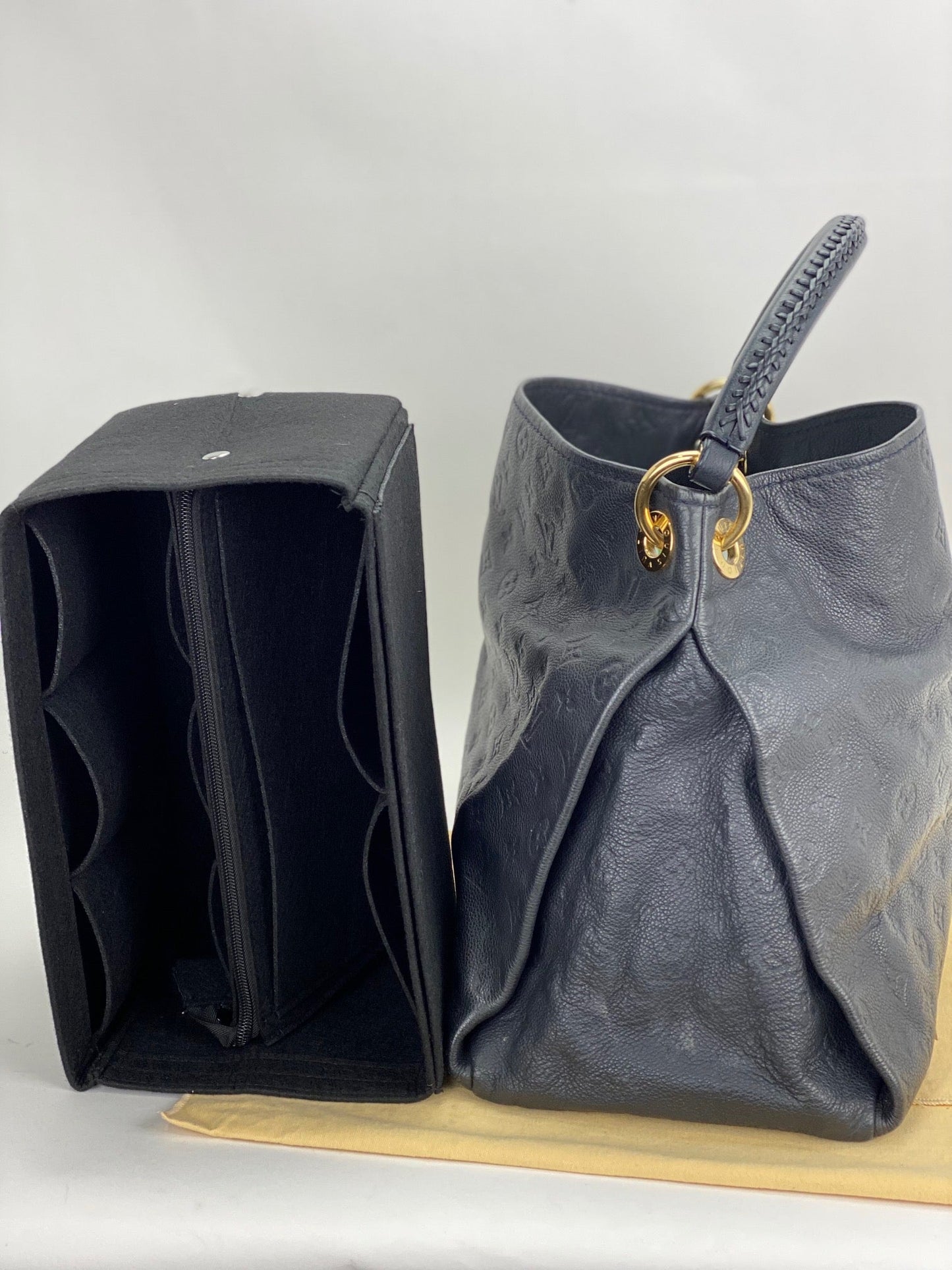 Louis Vuitton Infini Empreinte Artsy MM Handbag