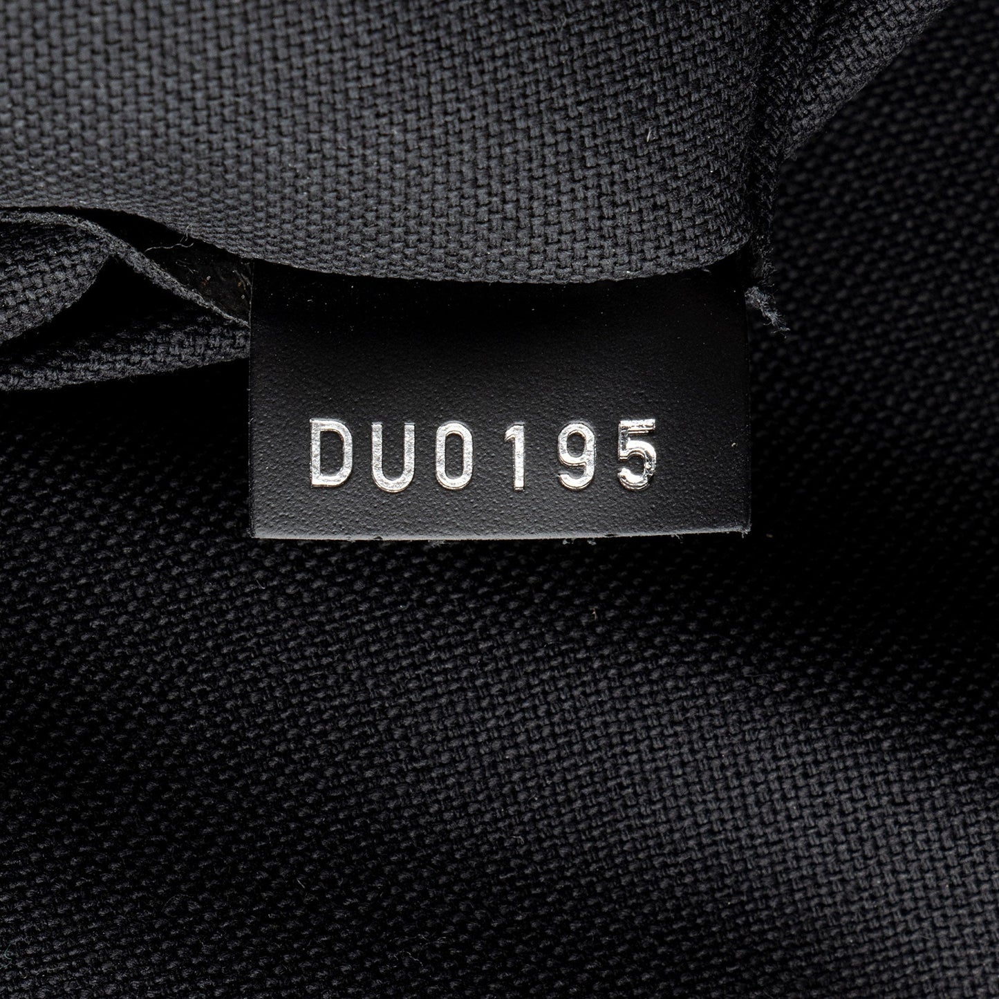 Louis Vuitton Damier Graphite Tadao PM Tote (SHF-Oxs4yX)