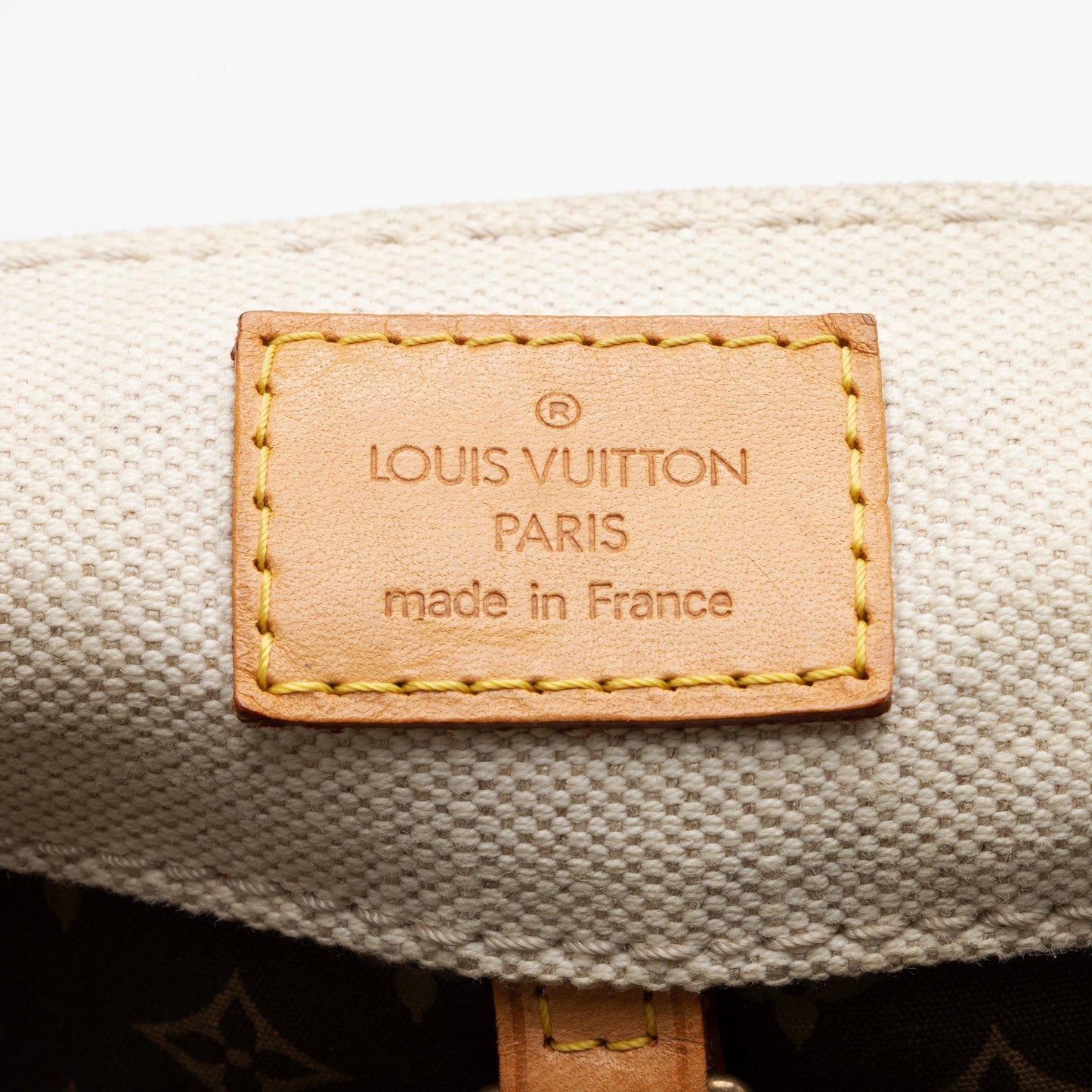 Louis Vuitton Limited Edition Globe Trotter Cabas MM Tote (SHF-22708)
