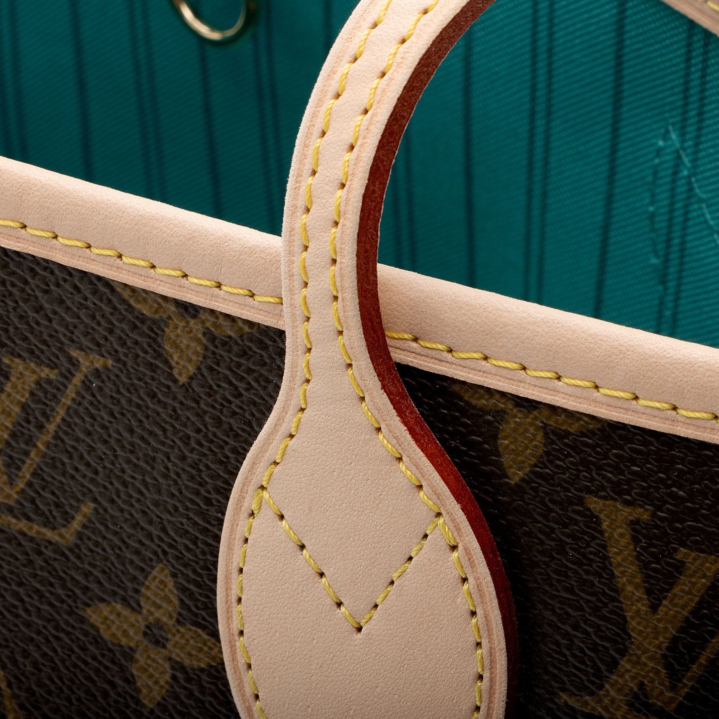 Louis Vuitton Limited Edition Monogram Canvas V Neverfull MM Tote (SHF-jn9Kv3)