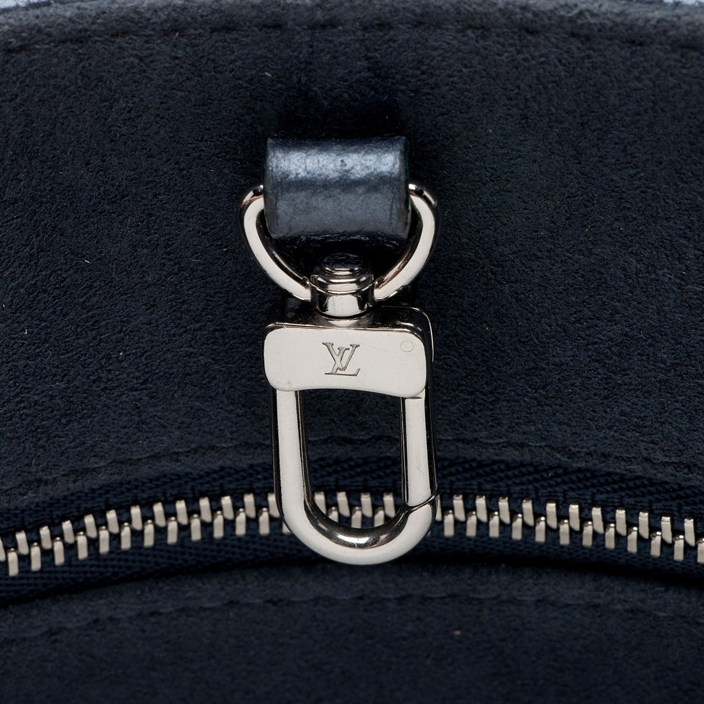 Louis Vuitton Metallic Giant Monogram Empreinte Onthego PM Tote (SHF-2DZXYF)