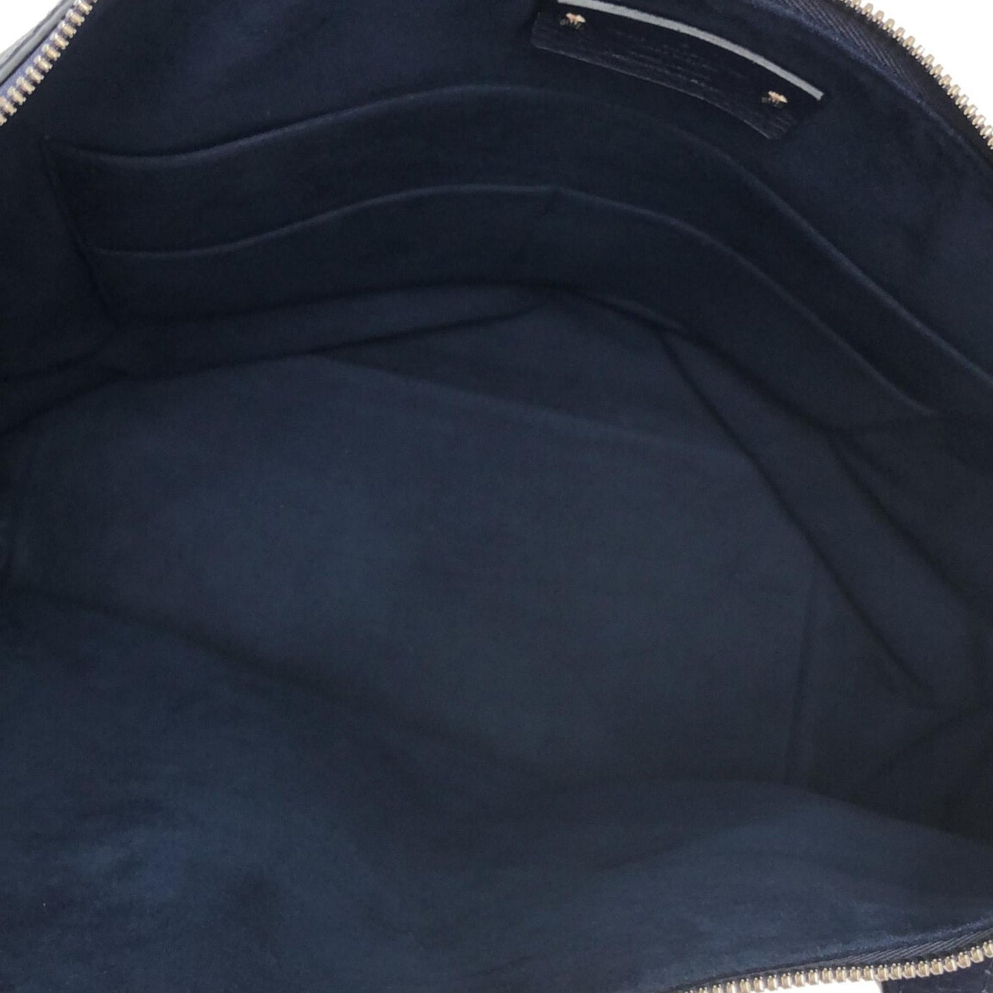 Louis Vuitton Taurillon East Side Tote GM (SHG-NZwv4t)
