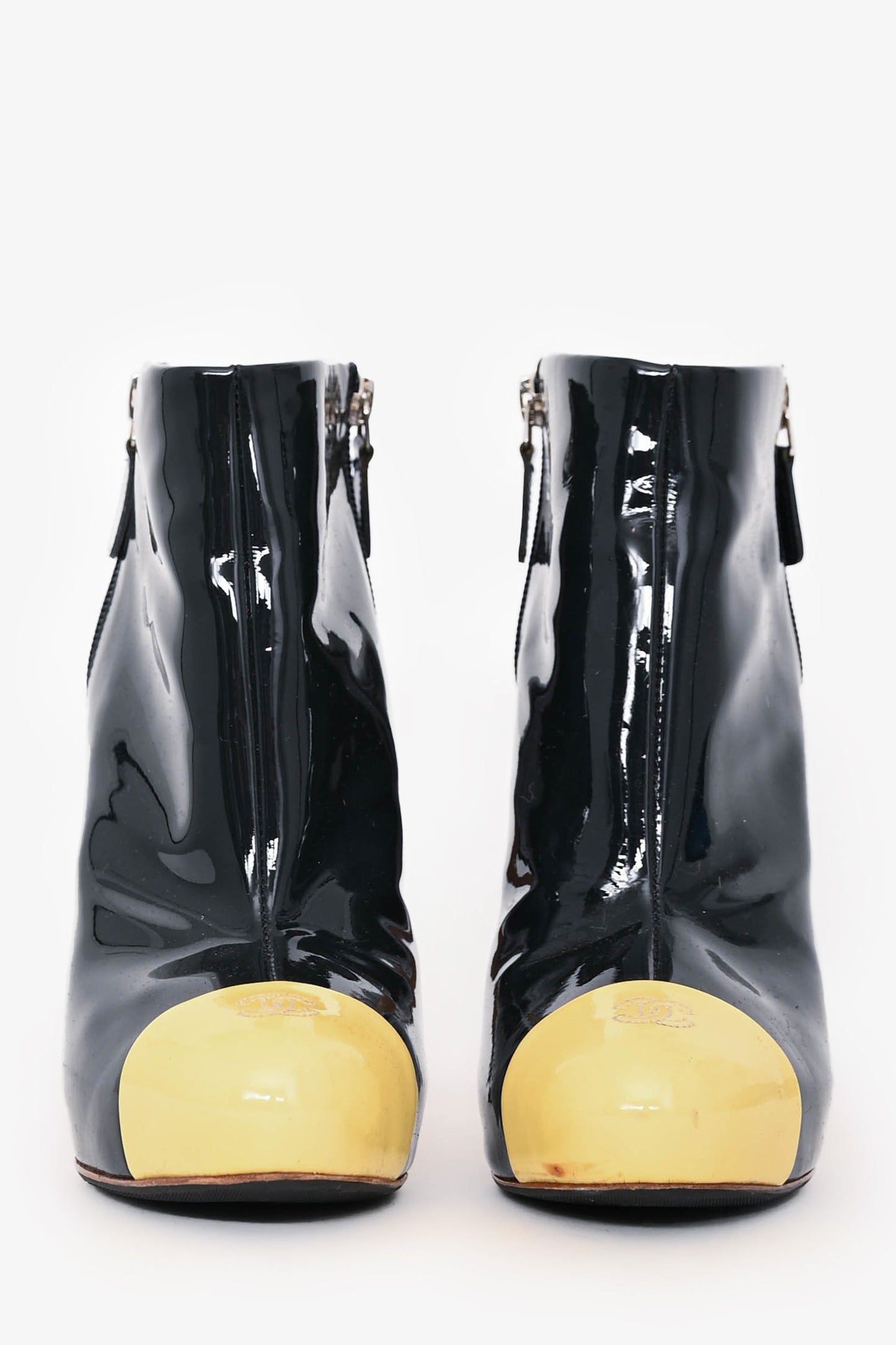 Pre-Loved Chanel™ Green/Cream Patent Leather Ankle Boots Size 37C
