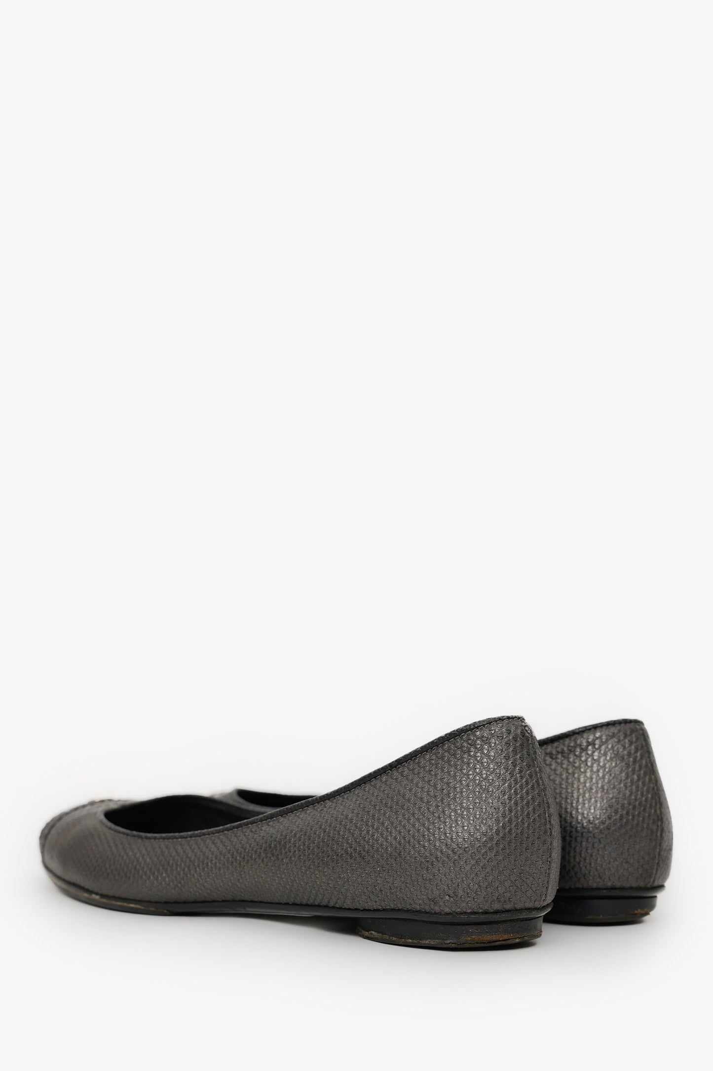 Pre-Loved Chanel™ Black/Grey Embossed Leather CC Ballet Flats Size 37
