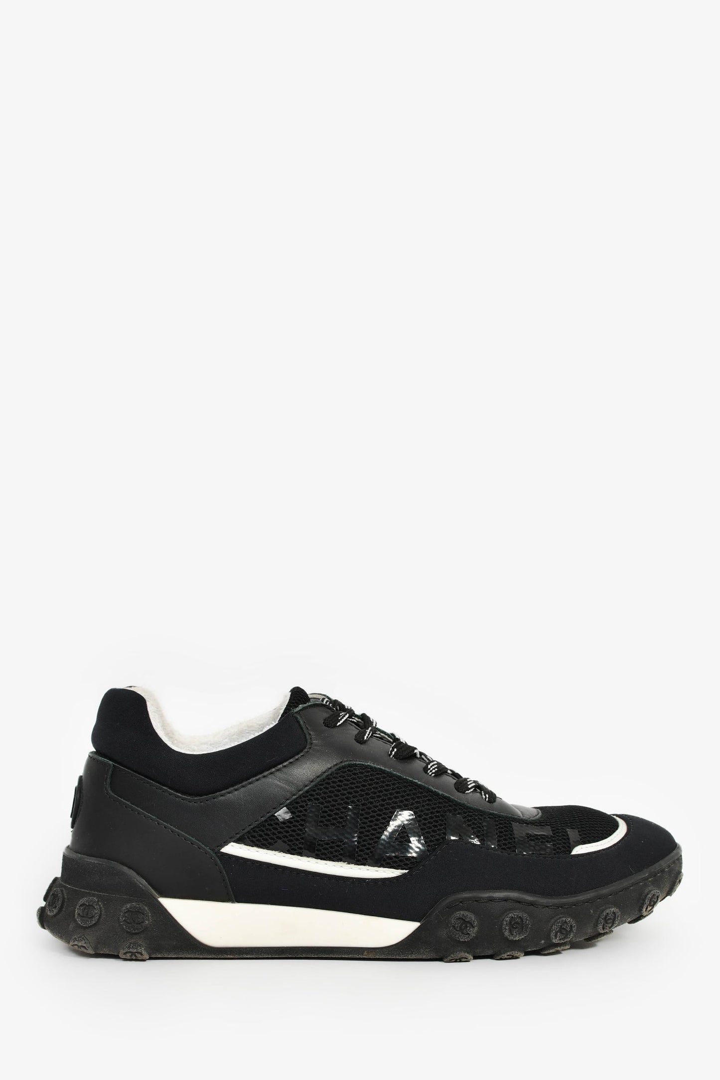 Pre-Loved Chanel™ Black Leather/Mesh Sneakers Size 36.5