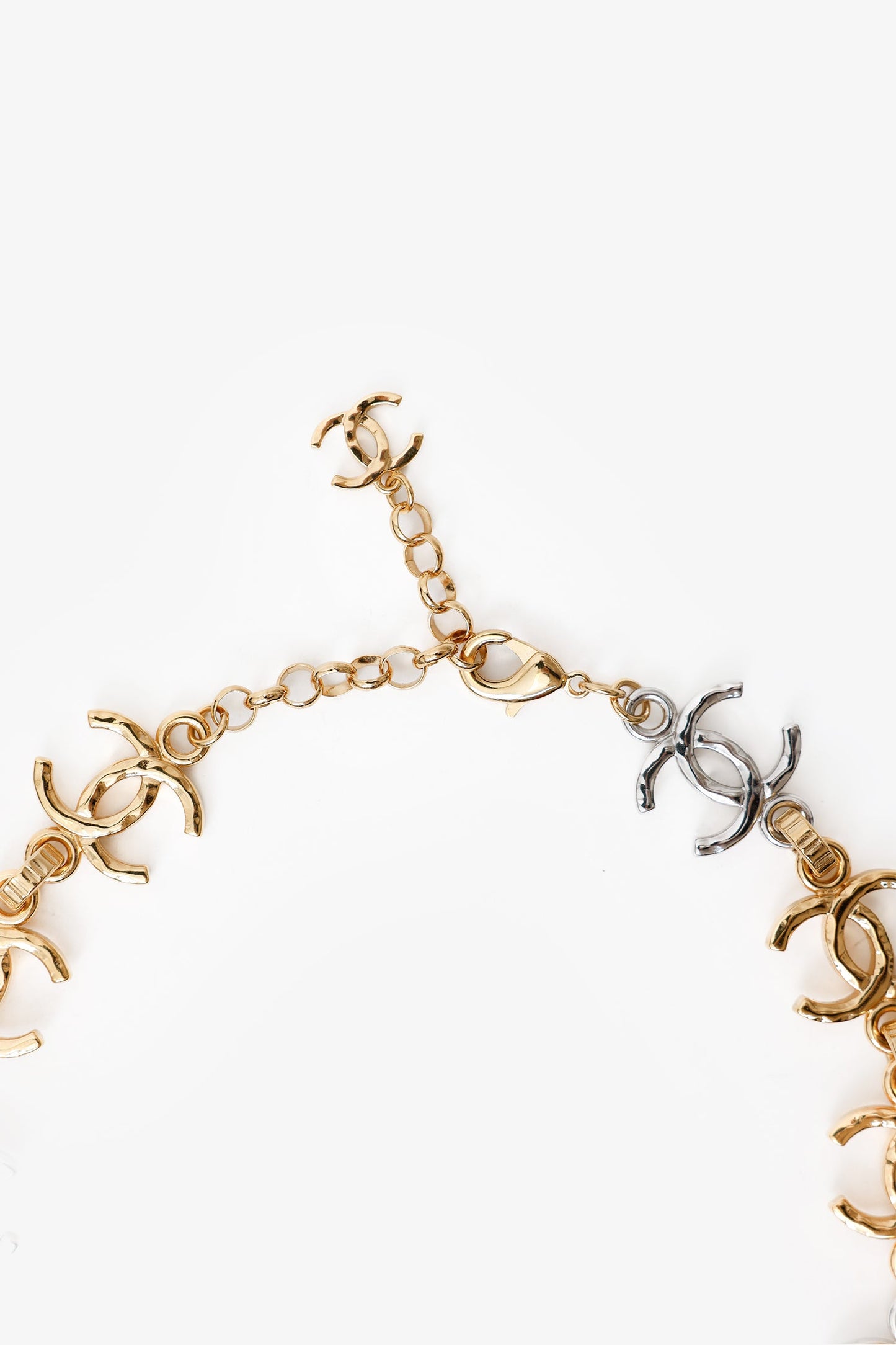 Pre-Loved Chanel™ 26P Two Tone CC Logo Choker