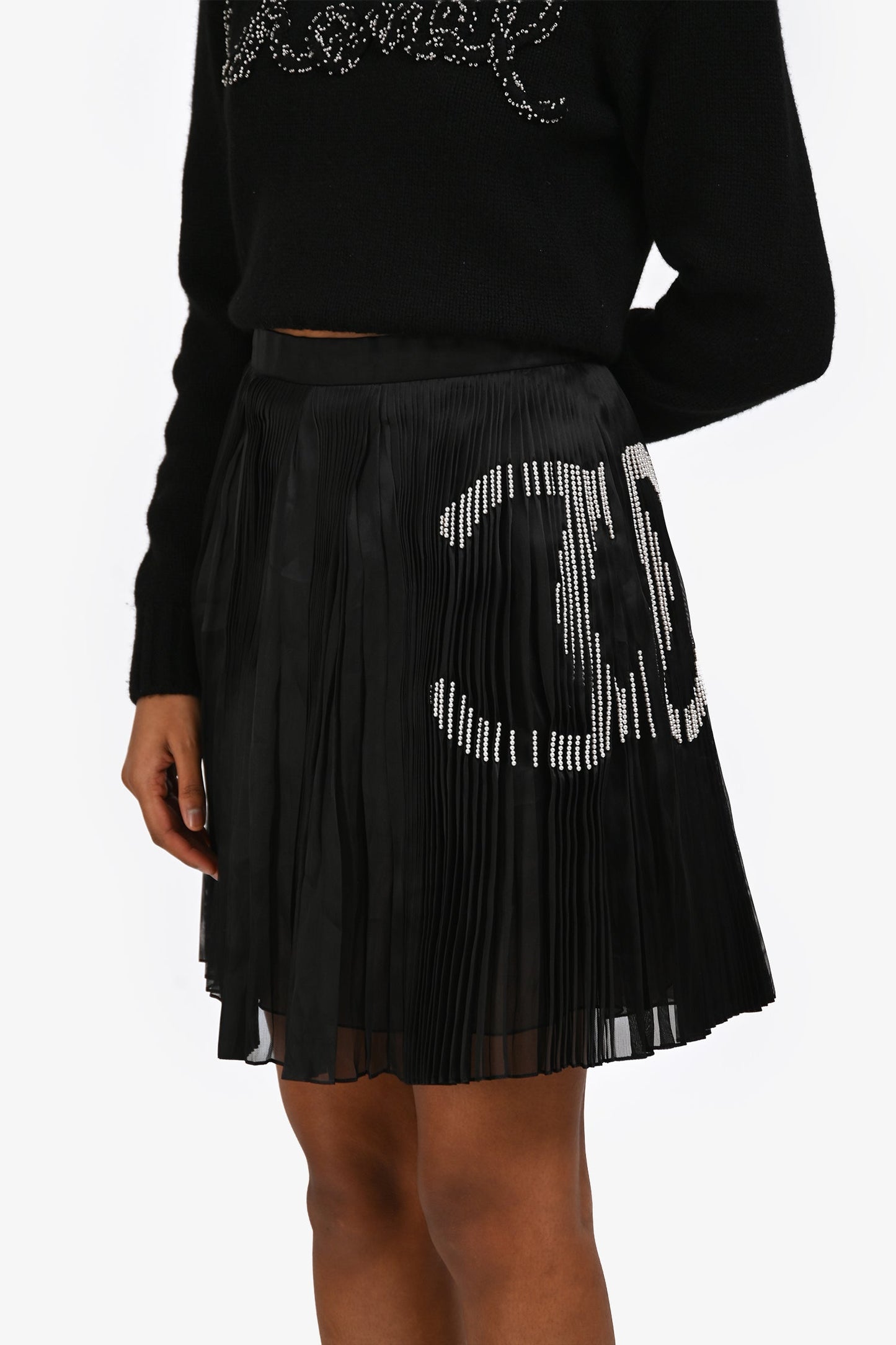 Pre-Loved Chanel™ 22A Black Pleated Pearl CC Mini Skirt Size 36