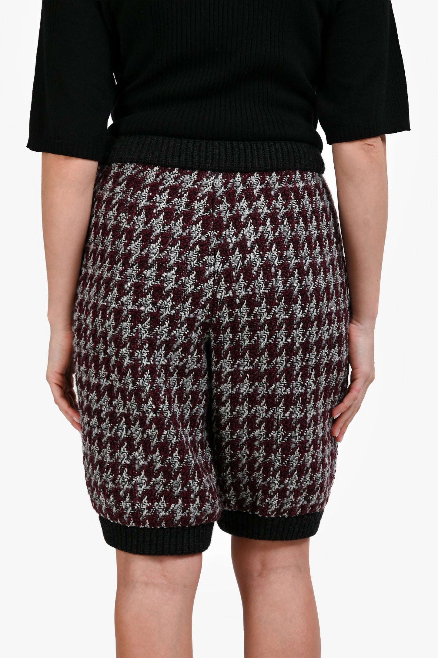 Pre-Loved Chanel™ Burgundy/White Wool Houndstooth Crystal Detail Balloon Shorts Size 38