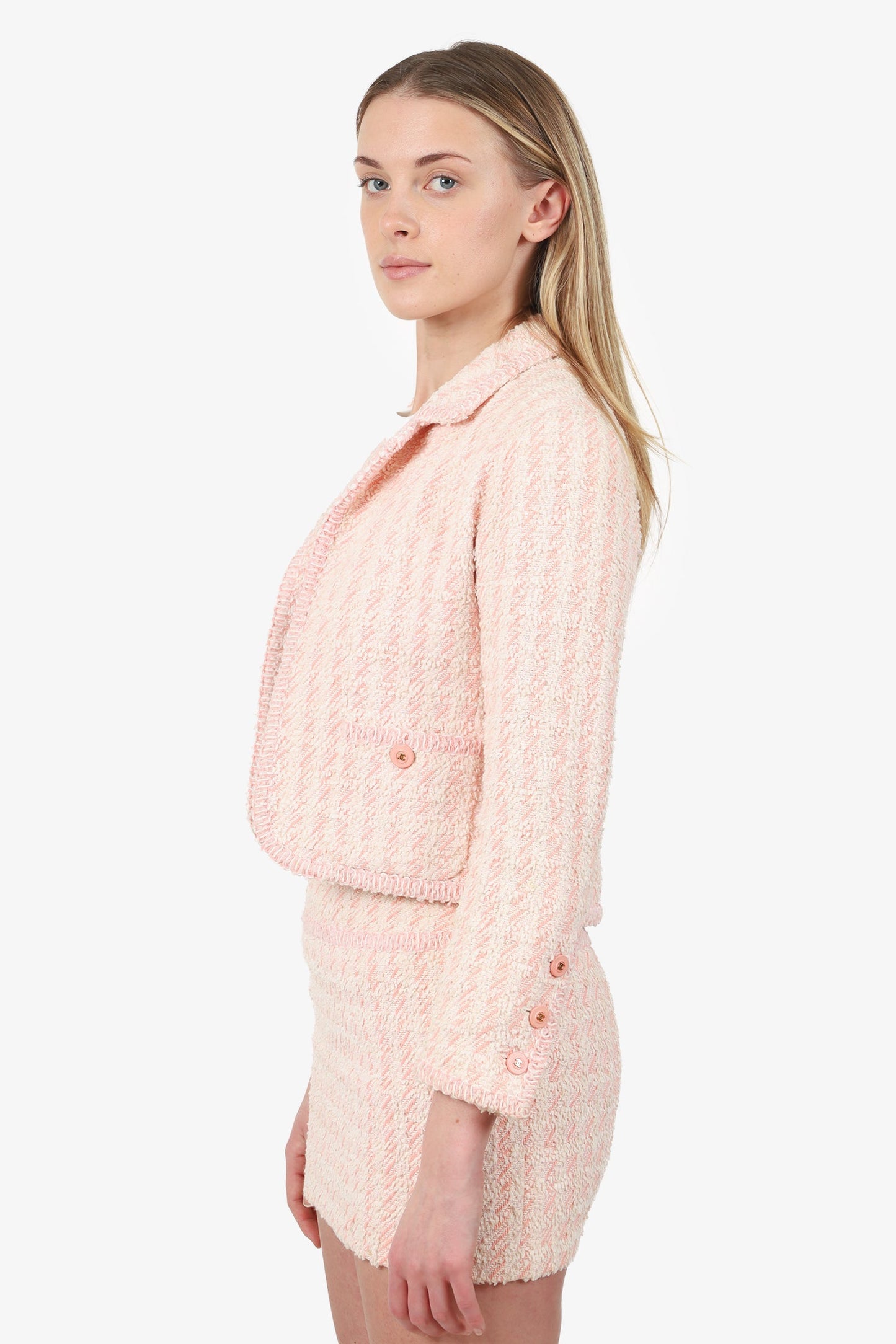 Pre-Loved Chanel™ 94P Pink/White Tweed Jacket + Mini Skirt Set Size 36