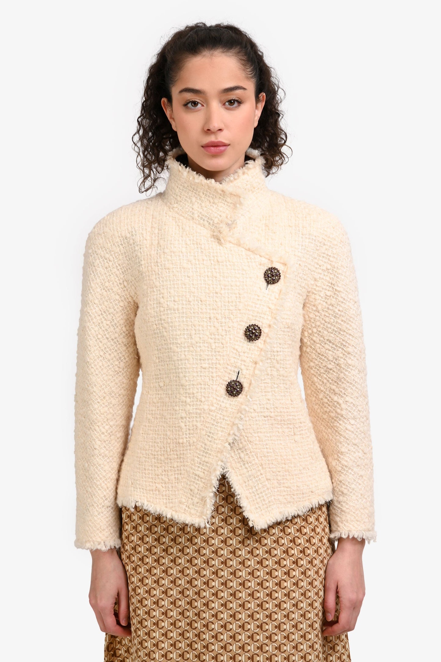 Pre-Loved Chanel™ 2013 Cream Paris-Edingburg Cropped Tweed Jacket Size 36
