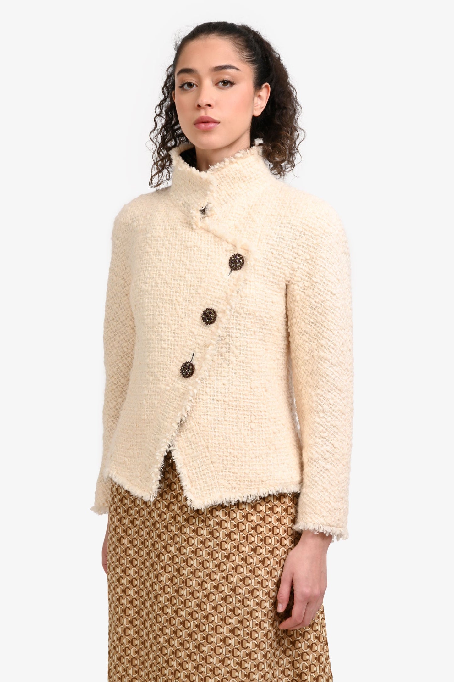 Pre-Loved Chanel™ 2013 Cream Paris-Edingburg Cropped Tweed Jacket Size 36